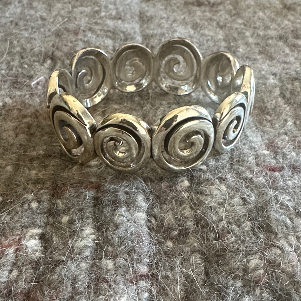 NWOT Brighton Swirl Magnetic Cuff